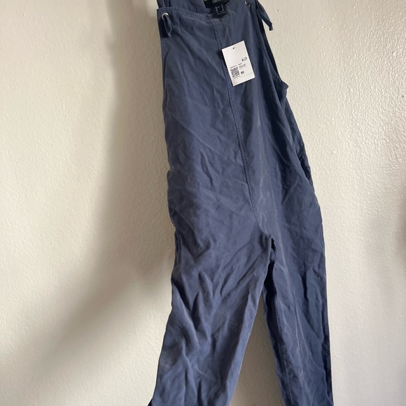 NEW WITH TAGS! Forever 21 Knotted Twill Jumpsuit - Picture 6 of 7
